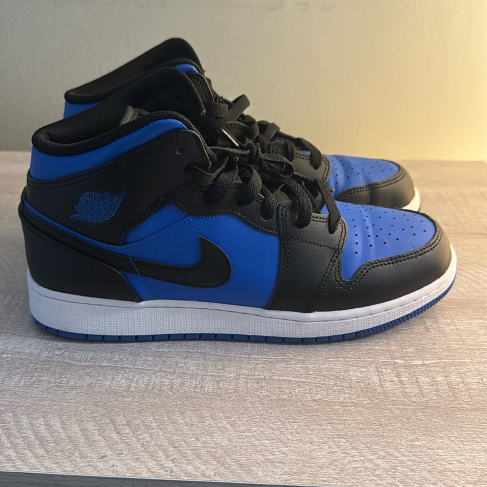 Nike air Jordan’s 
Worn twice